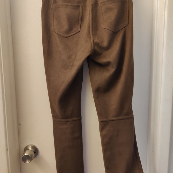 Max Studio Women's Elastic Waist Faux Suede Pant size S - Picture 10 of 13